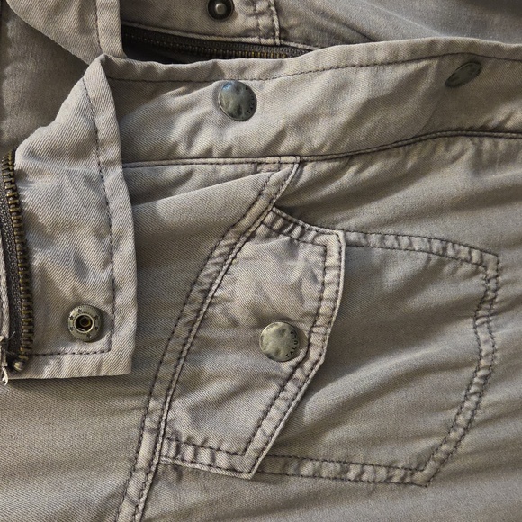 Talula Gray Utility Jacket - Picture 4 of 9